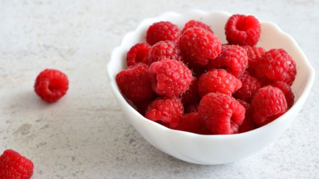 Top 10 Fiber Bomb Foods That Leave Broccoli Far Behind