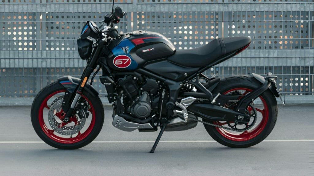 Stylish and Aggressive Roadster Design